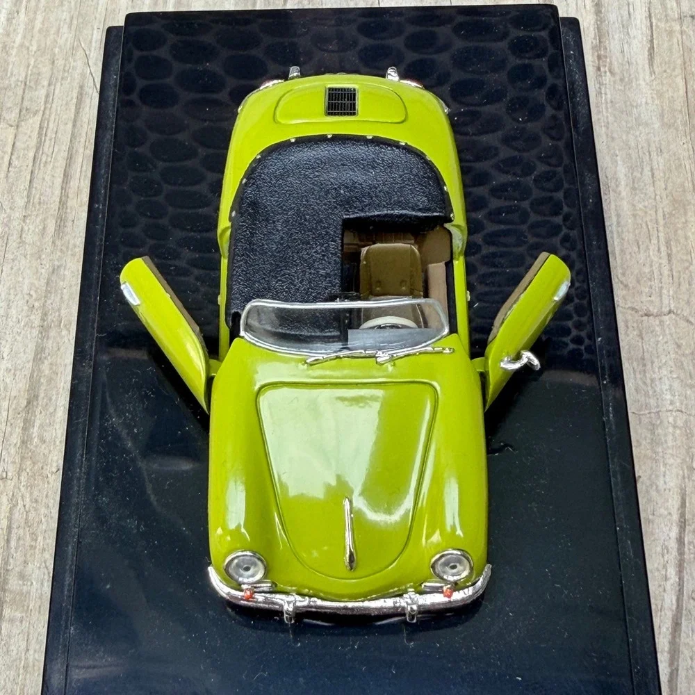 Hot Wheels Collectibles 1959 Porsche 356 Speedster Green 1:43 Diecast Model Car